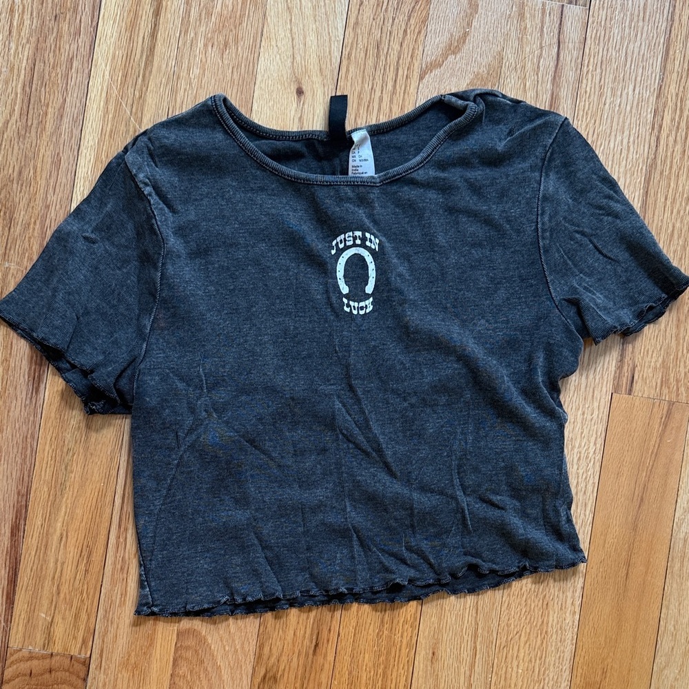 Cropped Grey/Black Graphic Tee with 'Just In Luck' Horseshoe